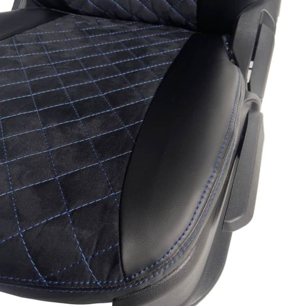 Чехлы Алькантара на Lada Vesta / Vesta SW Cross (2015+)