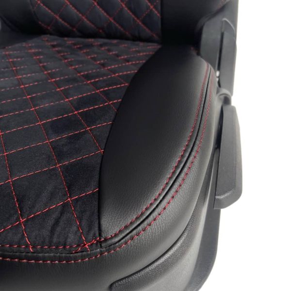 Чехлы Алькантара на Lada Vesta / Vesta SW Cross (2015+)